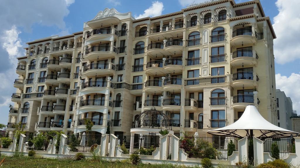 Harmony Suites Apartment Sveti Vlas Extérieur photo