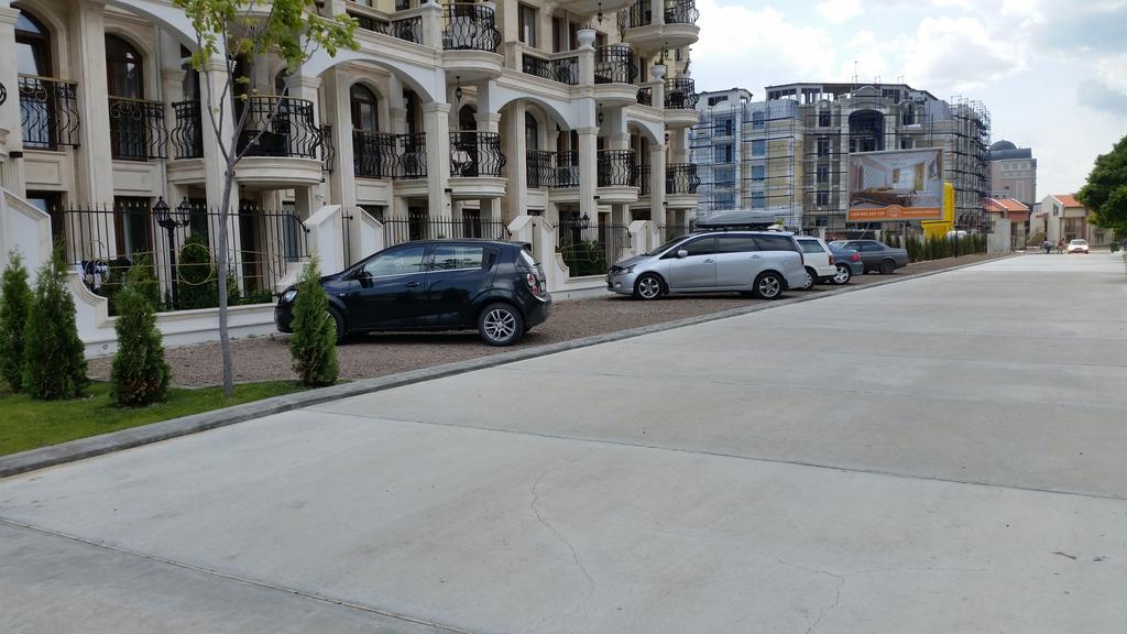 Harmony Suites Apartment Sveti Vlas Extérieur photo